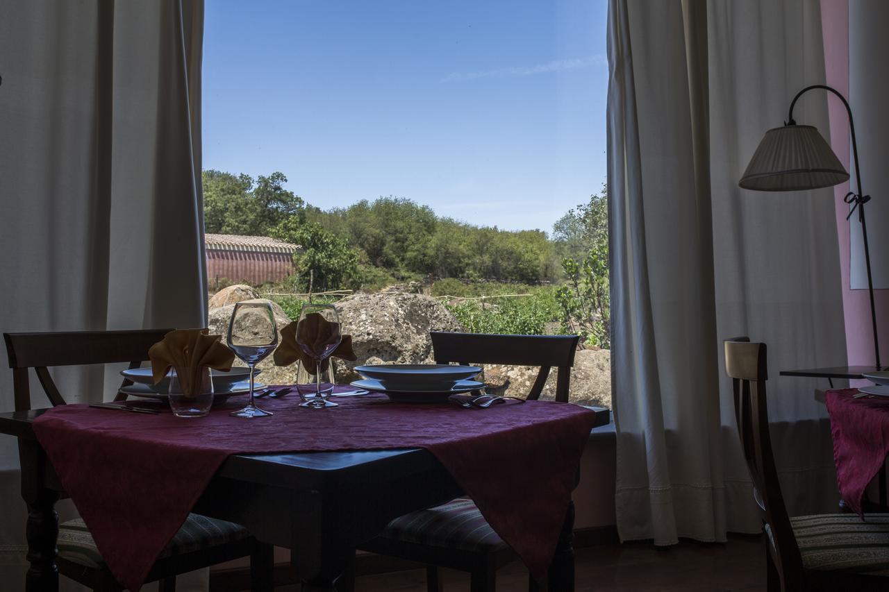 Country Hotel Mandra Edera Abbasanta Exterior photo